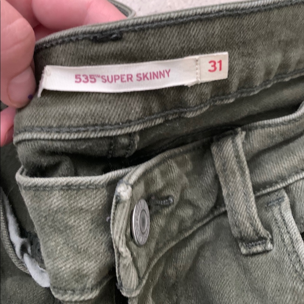 Distressed Skinny Jeans - Picture 6 of 6